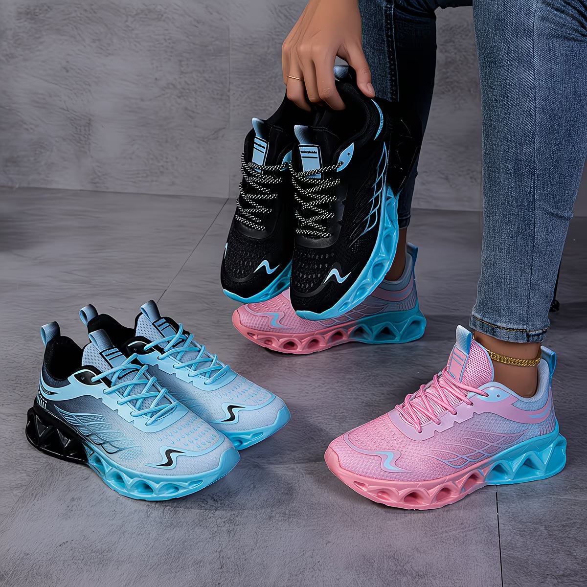 Women’s Lightweight Breathable Running Shoes